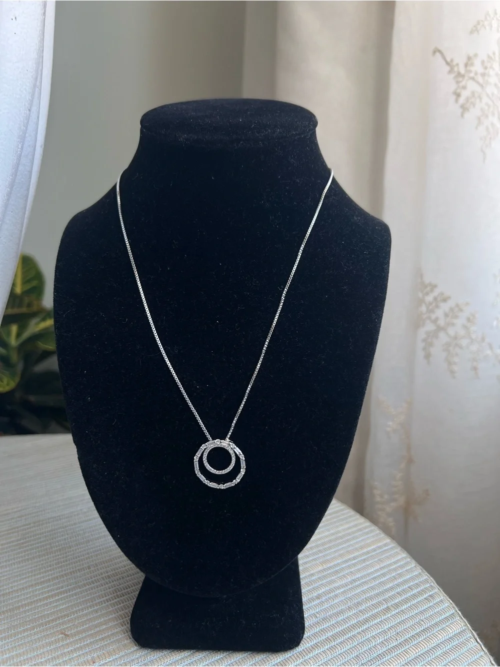 🩷- Silver Double Circle Pendant Necklace with crystal accents